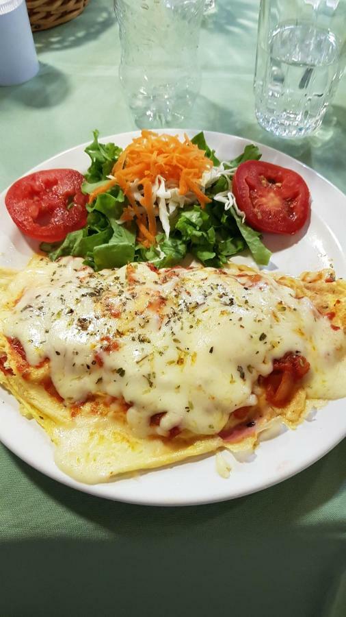 Hotel Golondrina Filadelfia 外观 照片